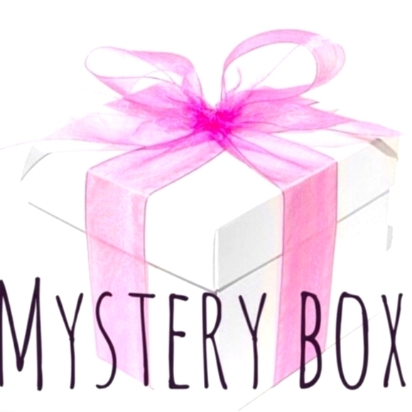 BUNDLE of 10 lingerie sets - Picture 1 of 1